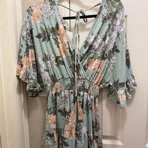 Elegant Floral Maxi Dress in Mint Green